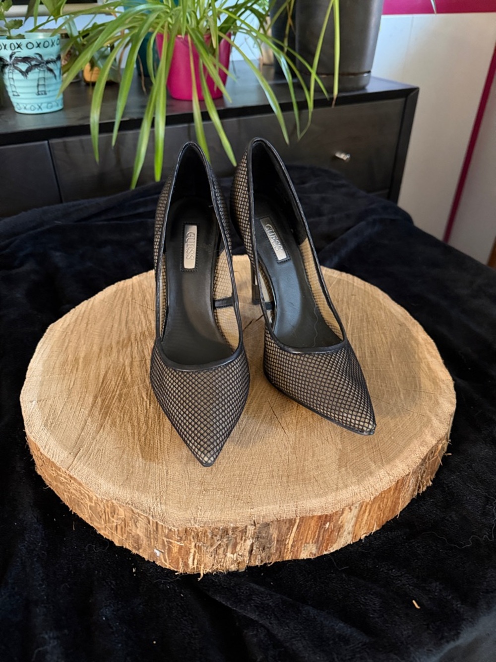 Guess Black Pointed-Toe Mesh Pumps